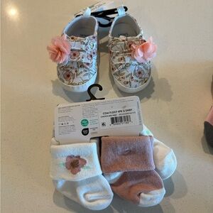Carter's Floral Shoes and Socks Set - Pink and White
